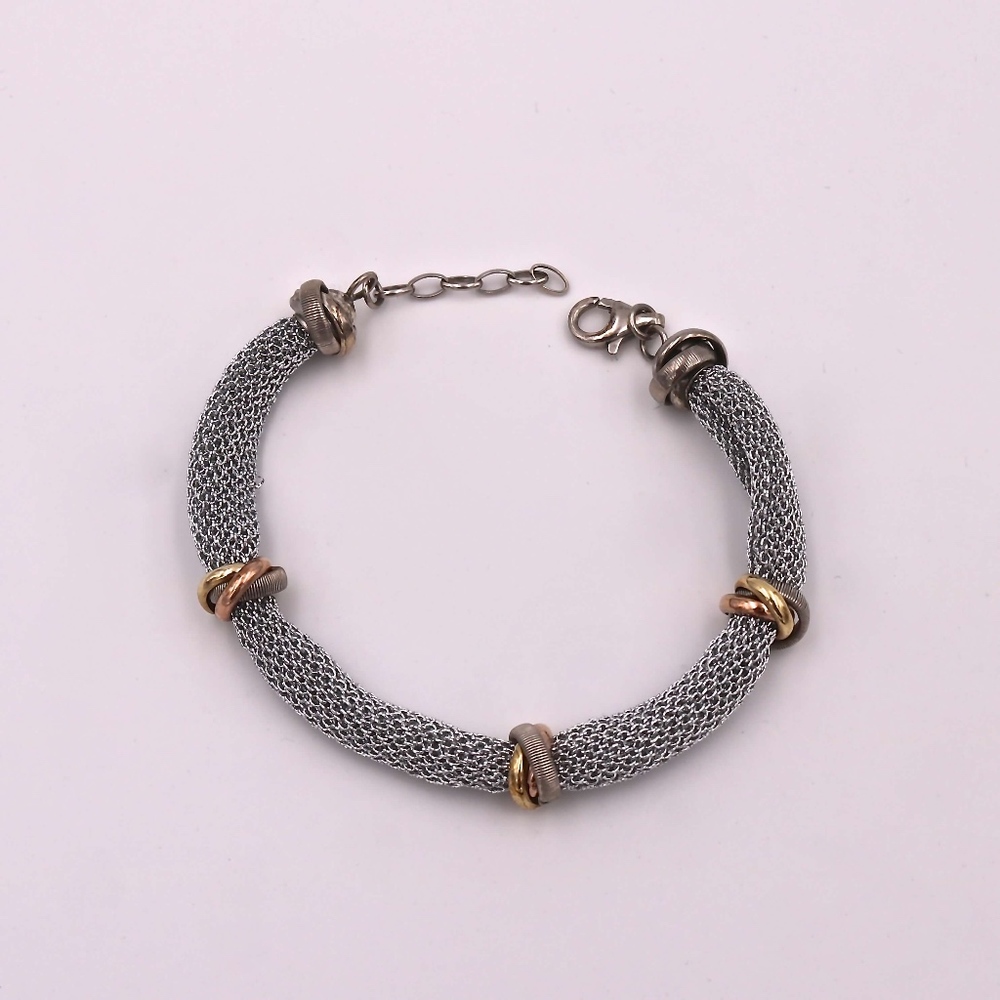 A&M Silver Mesh Bracelet w/multi-color plated ring